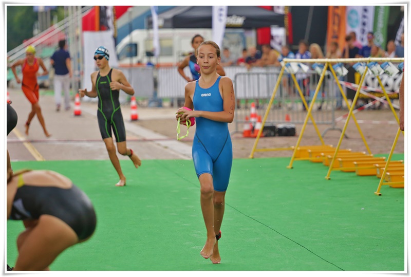 Държавно първенство по триатлон Пловдив 16.08.2020 Деси спечели златен медал дистанция 300 метра плуване 10 км колоездене и 2 км бягане. 1