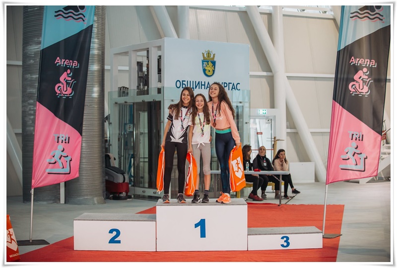 Зимно състезание по триатлон в закрит басейн организирано от спортен клуб Begach 22.02.2020 Бургас. 1-во място момичета до 14 години 1